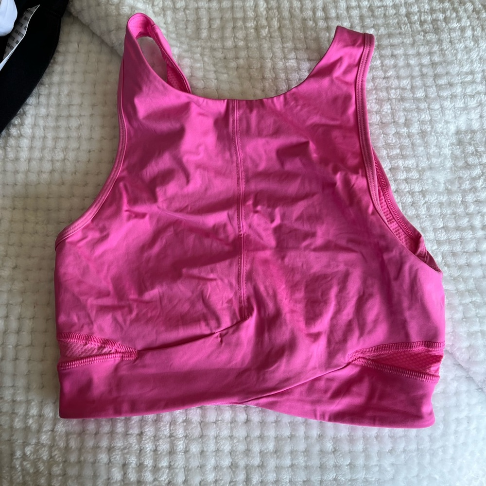 Lululemon cropped workout tank